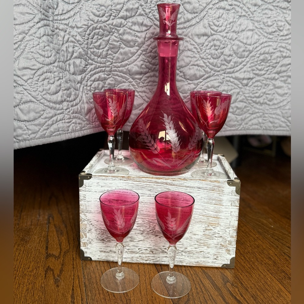 Vintage Cranberry Glass
Decanter Set with Etched Design, 6 Drinking Glasses